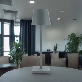 Lampe à poser rechargeable aluminium grise Elegance