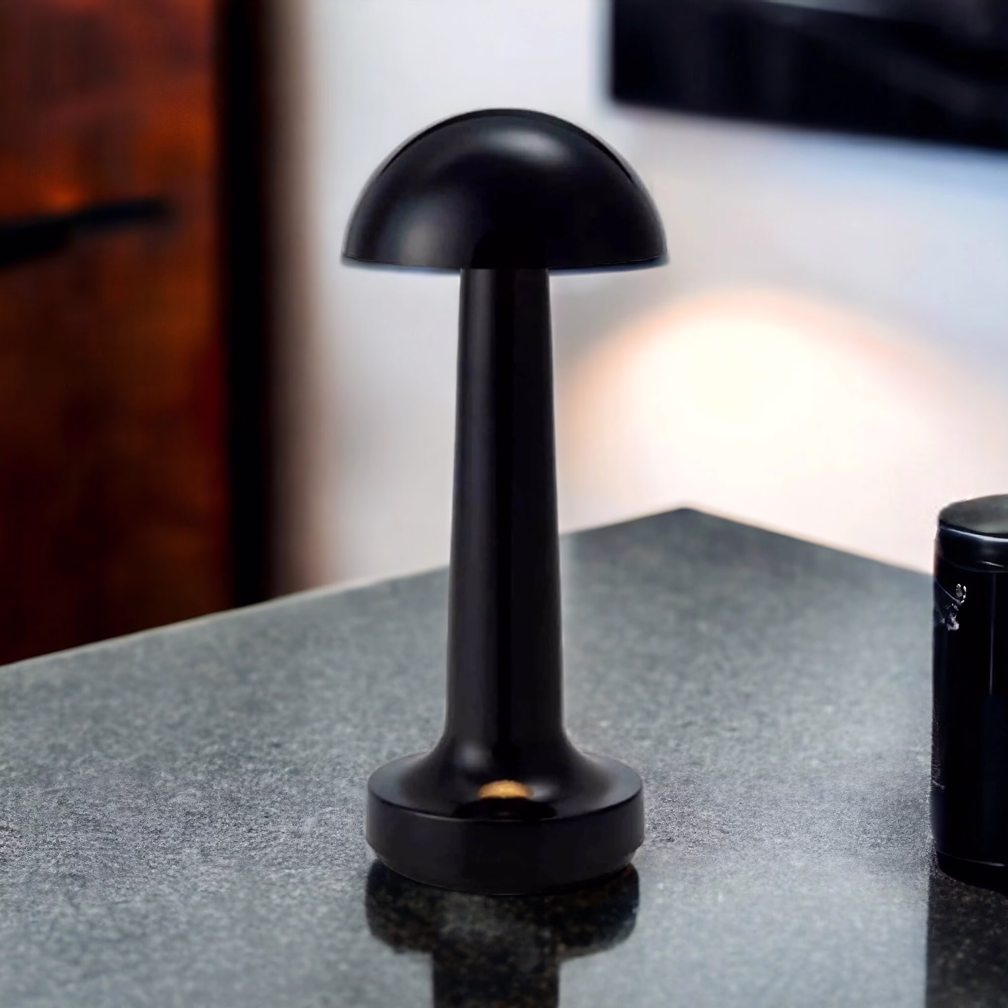 Lampe de table rechargeable sans fil noire Calia Lampe de table rechargeable sans fil noire Calia