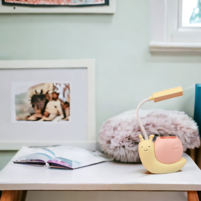 Lampe Carola comme décoration même éteinte