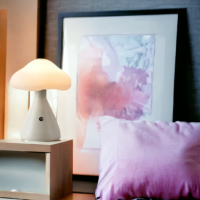 Lampe de chevet Champi-cloud dans une chambre d'enfant