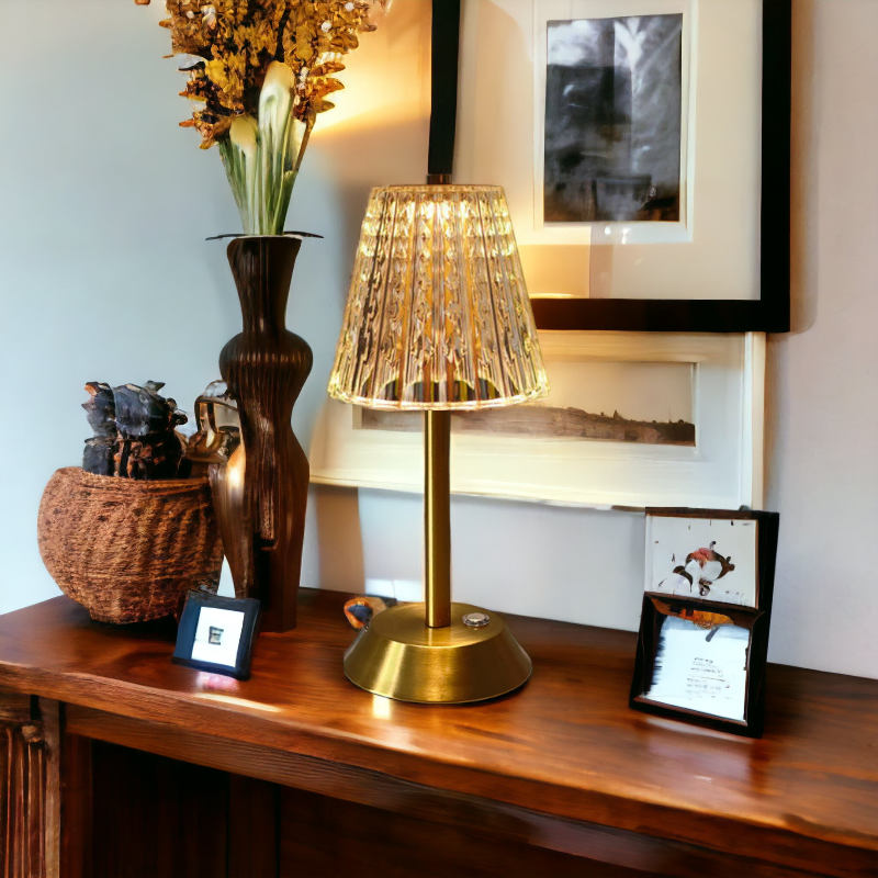 Lampe sans fil Diving pour un intérieur traditionnel élégant