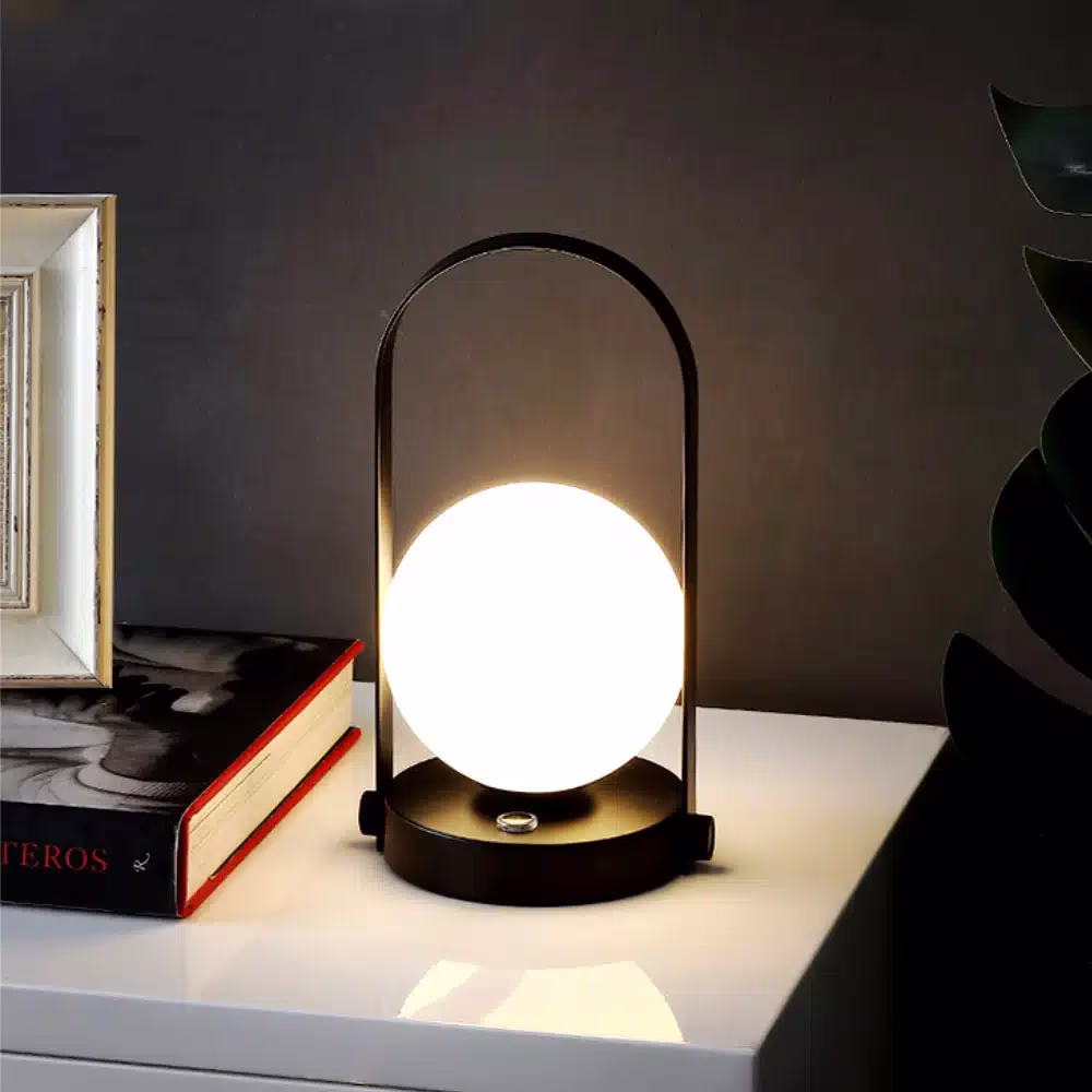 Lampe-de-chevet-rechargeable-USB-Autentic-2.webp Lampe de chevet rechargeable USB Autentic – Image 1