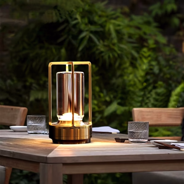 Lampe sans fil rechargeable USB or Merina