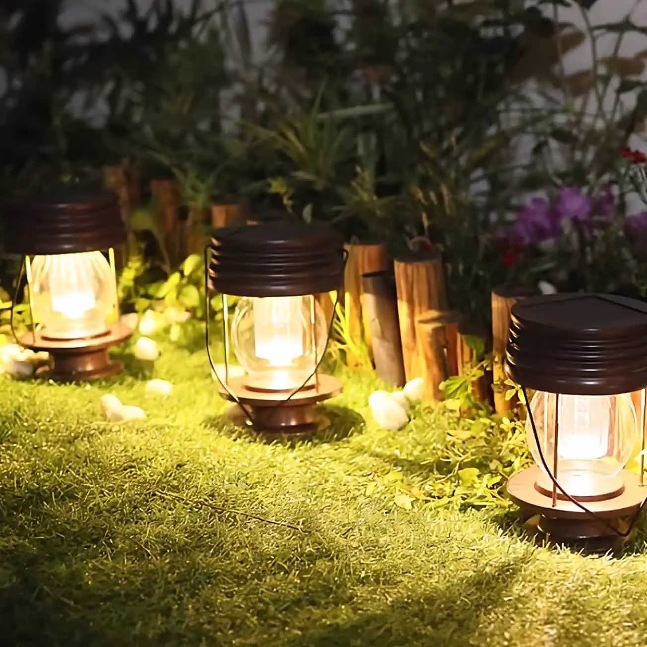 Lanterne-solaire-a-suspendre-Modra.webp Lanterne solaire à suspendre Modra – Image 1